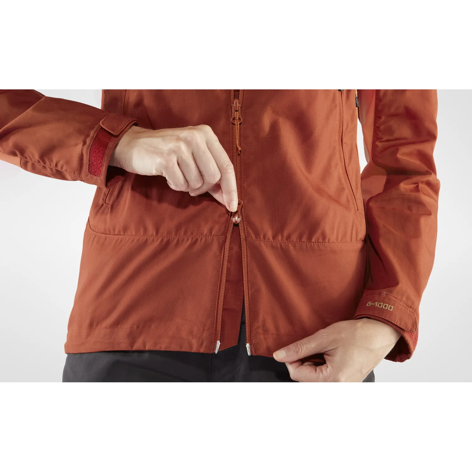 Fjällräven Women&#x27;s Abisko Lite Trekking Jacket Cabin Red/Rowan Red | Buy Fjällräven Women&#x27;s Abisko Lite Trekking Jacket Cabin Red/Rowan Red here | Outnorth
