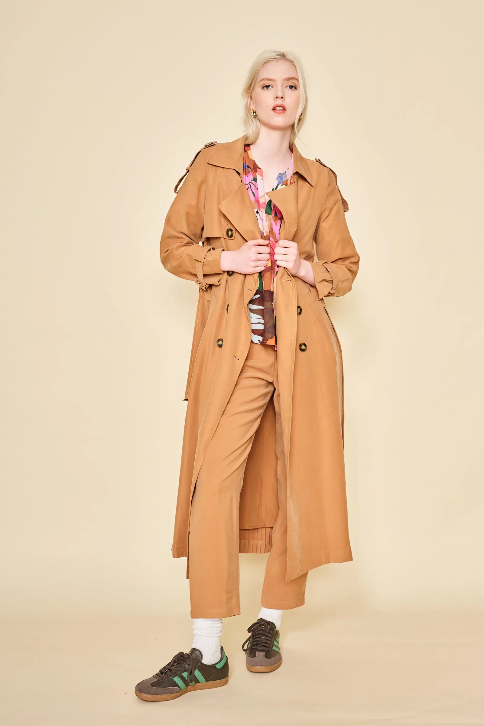 HAYDEN TRENCH - J1472A
