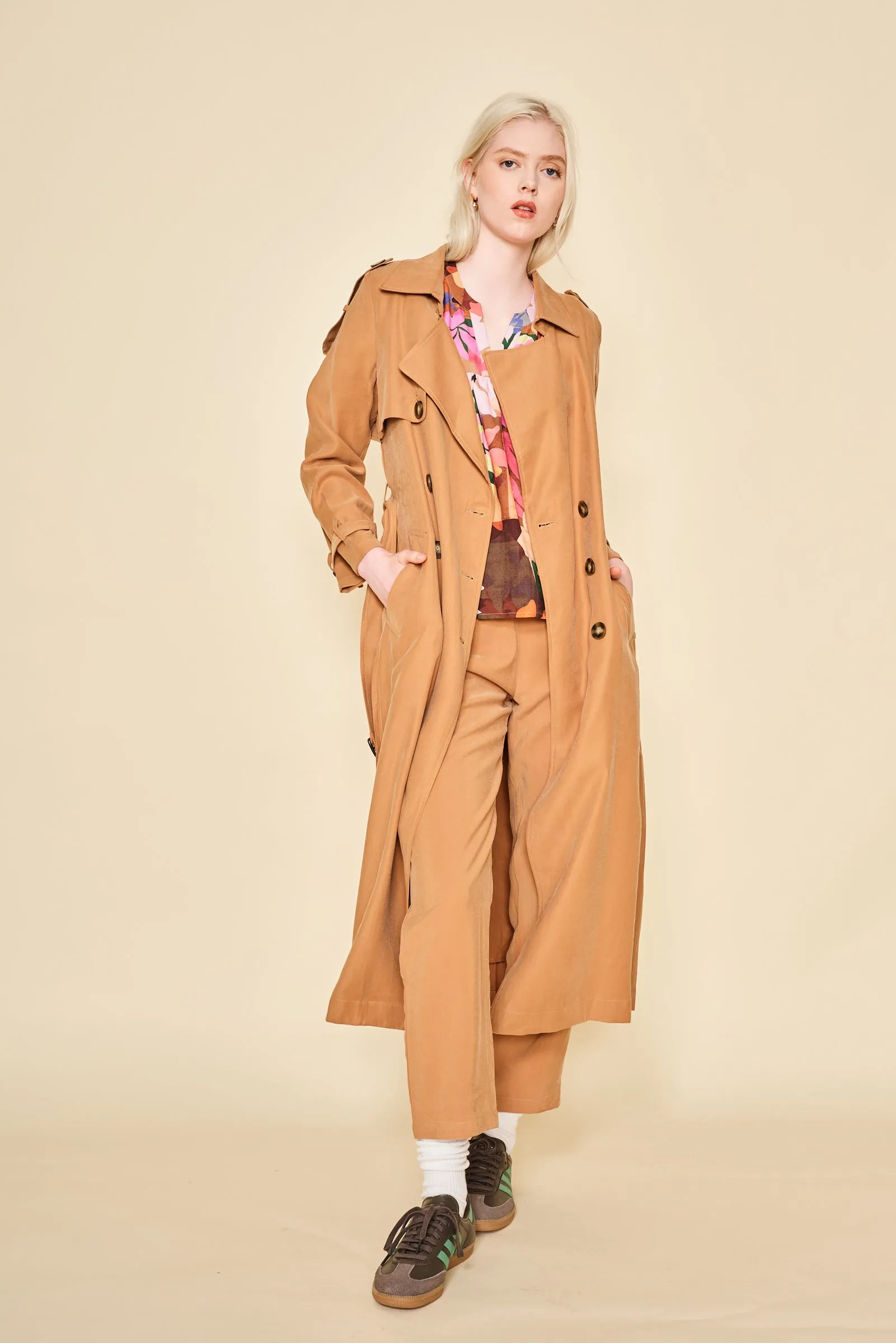 HAYDEN TRENCH - J1472A